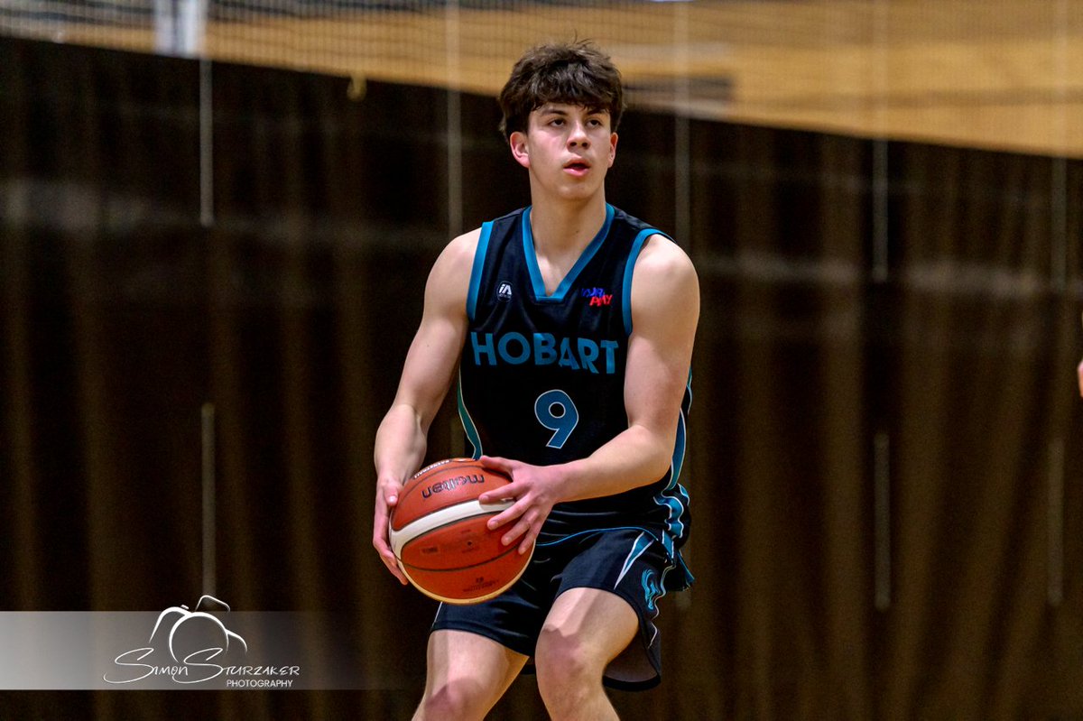 SimonSturzaker's tweet photo. Day 1 of Under 18 State Champs is in the books. Onto tonight's Gala Awards dinner.
@Basketball_Tas https://t.co/P0egTneNEp