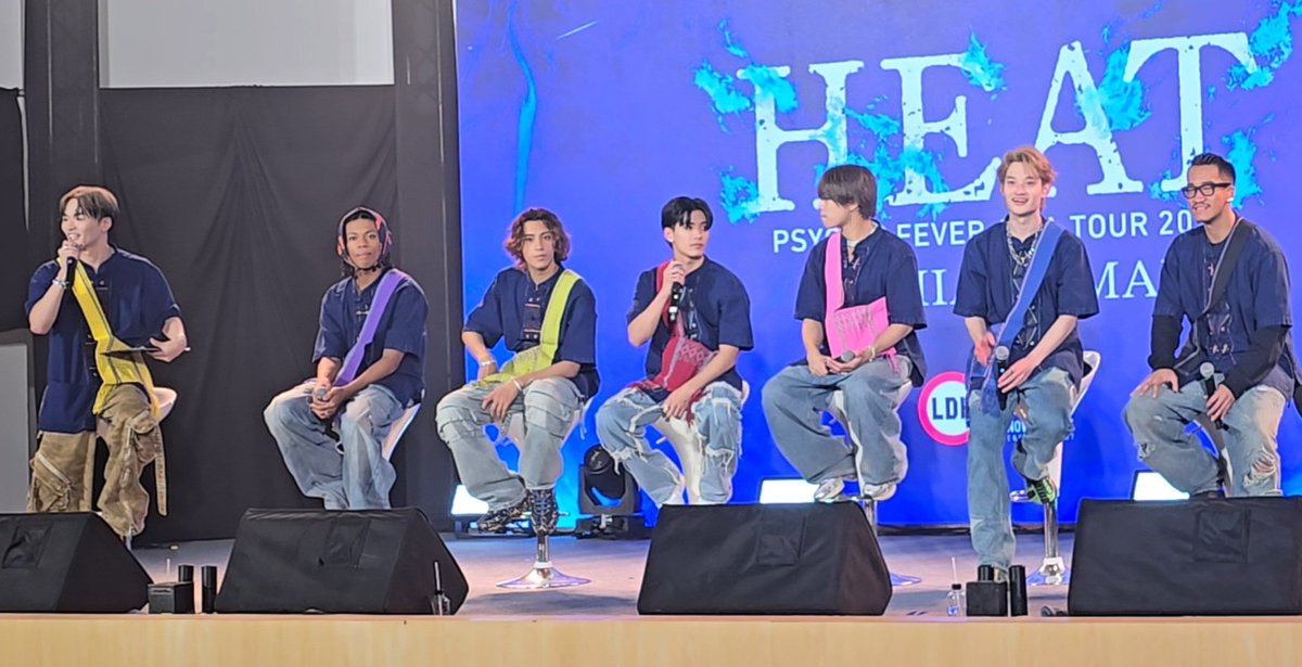 hardcode3434's tweet image. It was great to see you guys. I hope you come back to Chiang Mai again. I will always support you.
เป็นคอนที่สนุกมาก เดือดมาก แล้วกลับมาเชียงใหม่อีกนะคะ 🙏 เปิ้นฮักตั๋วเน่อ หนุ่มเสื้อม่อฮ่อมน่าฮักขนาด
#PCF_HEATinCMI
#PSYCHICFEVER