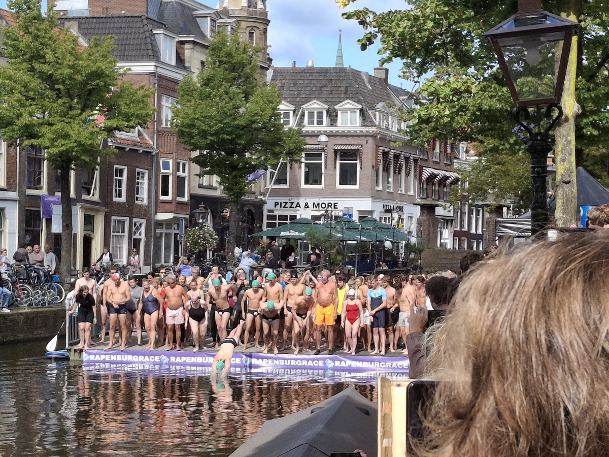 Zet 'm op zwemmers #Rapenburgrace voor meer geld onderzoek #dwarslaesie  doneer ook rapenburgrace.nl
