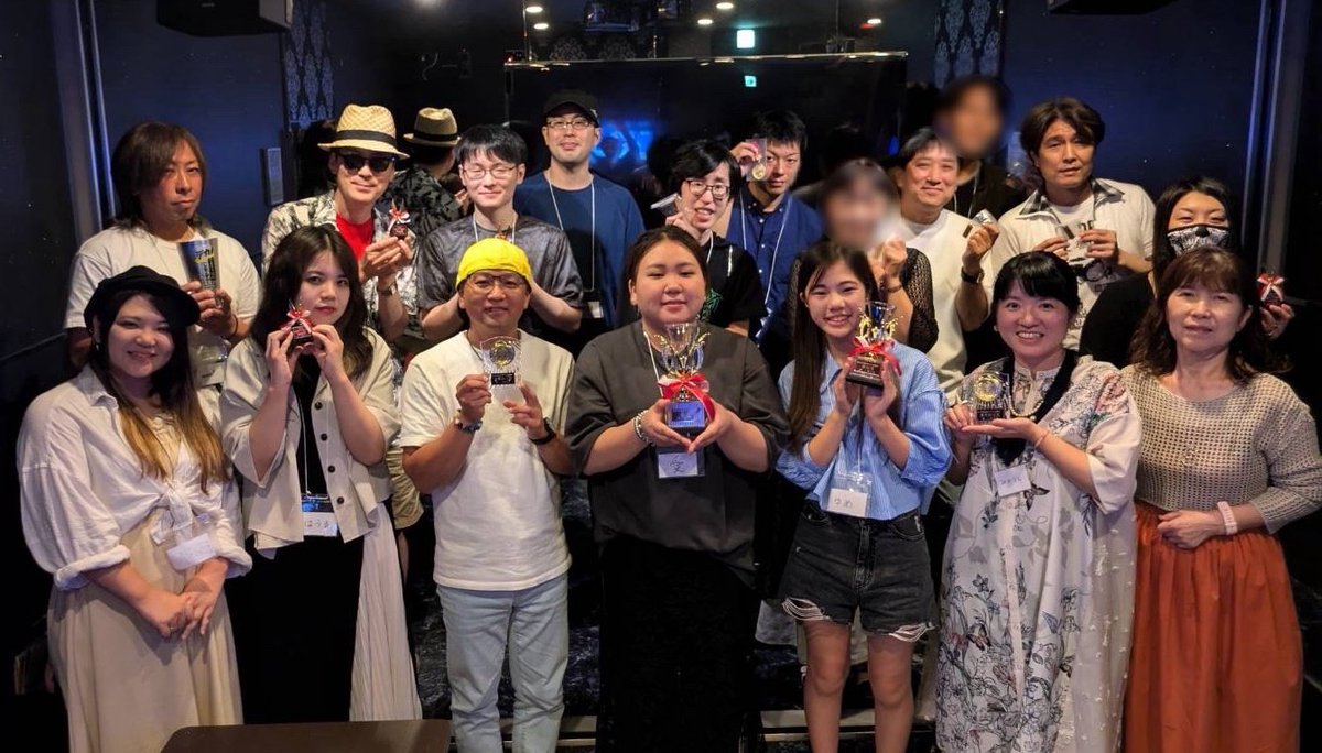 ShinkaShi_Tai's tweet photo. 【#宮城県 #カラオケ大会 情報】
「第九回 宮城県 #カラオケ総選挙 ！」
無事閉幕！！

優勝∶愛さん
準優勝∶かなこさん
敢闘賞∶ゆめさん
優秀歌唱賞∶みかりんさん、仏陀さん
奨励賞∶朔龍さん、けいちゃんさん、ジョージマさん、はうるさん（同率くろねこさん、Mintさん）

素敵な歌声でした♪ https://t.co/3XpII5HJx9