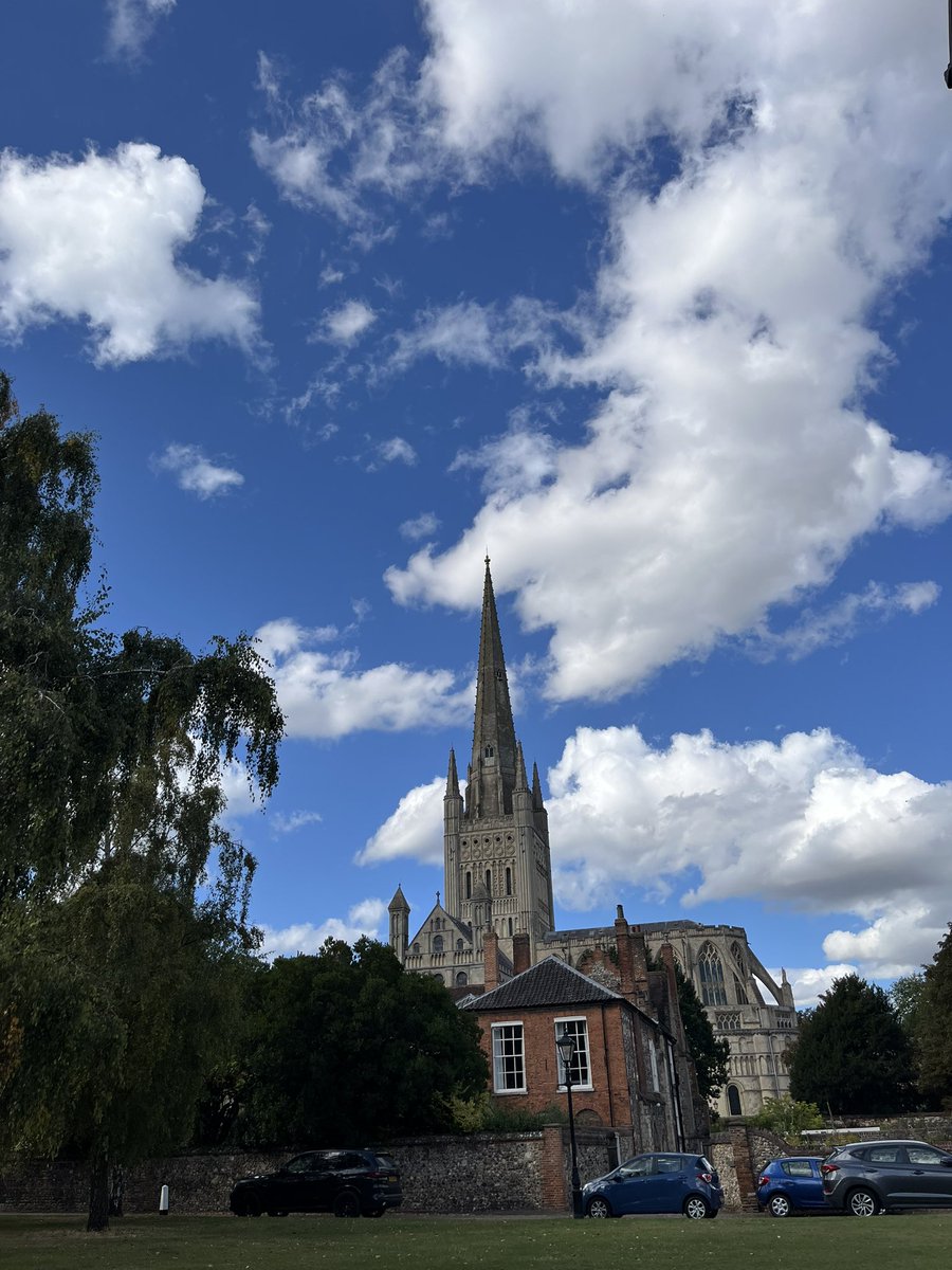 Gillian Brown tweet media