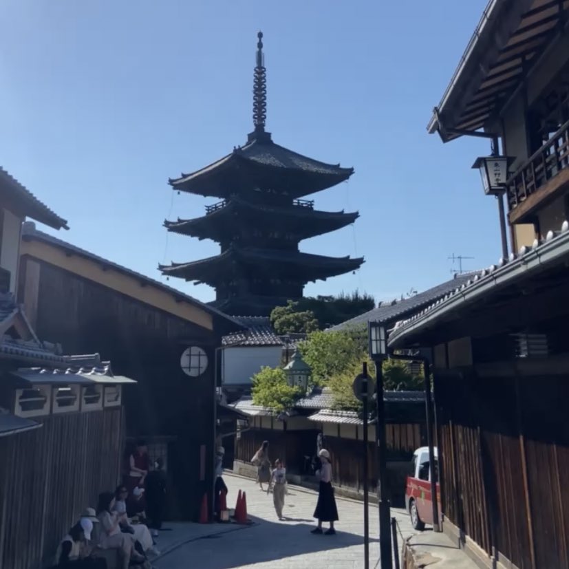 それん ☾ tweet media