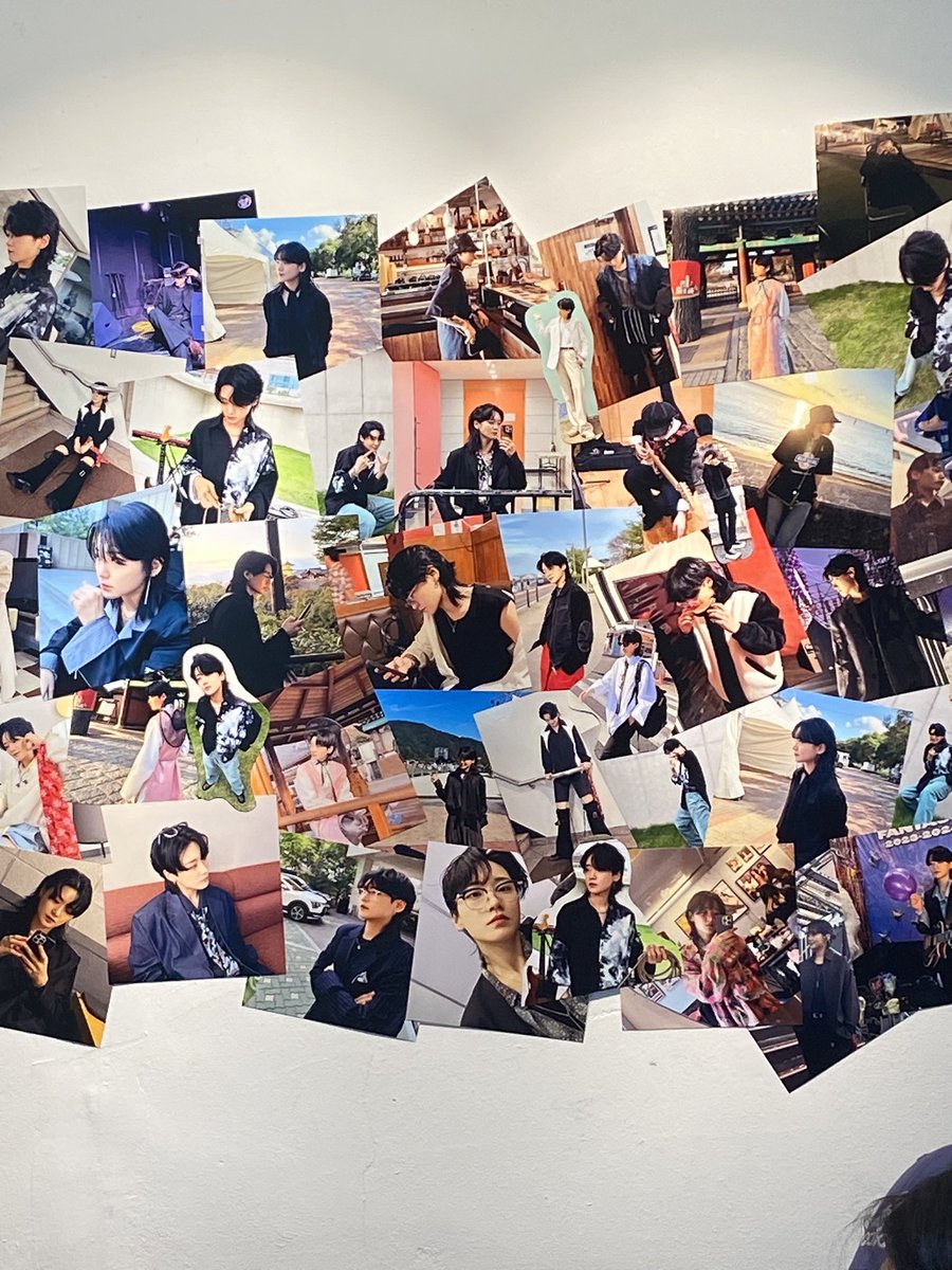 yumlife13's tweet photo. 들어가자마자 보이는 사진의 나열이 너무 예뻤고 깨알같이 있는 사진들 보는게 너무 귀여웠던 곳이었어요!! 엽서도 너무 예뻤다는🥹 

#샛별이들의_중심_윤민
#LOOK_AT_THE_STARS_YM https://t.co/soEXcrFHz6