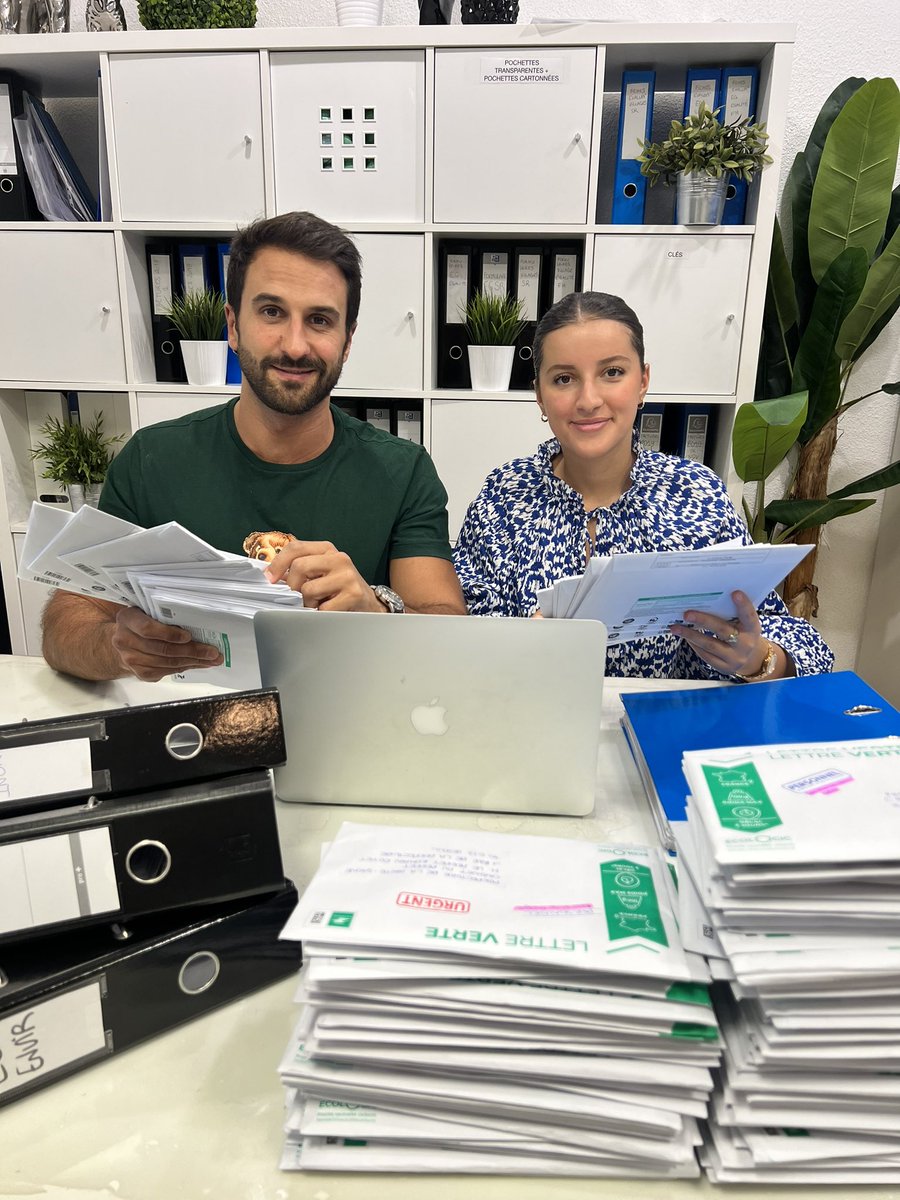 C’est la rentrée pour <a href="/GADDICTIONfr/">G-ADDICTION Jeunesse citoyenne</a>… et on a (un peu) de boulot ! 
Avec Sarah, Anis, Maéva et Annaelle, nous répondons à plus de 150 courriers reçus durant l’été et provenant de tout le pays.

💪 Dans les mois à venir, ce sont déjà 300 actions programmés à notre agenda !