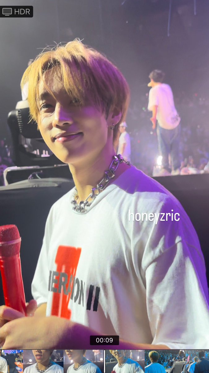 honeyzric's tweet photo. SUNWOO😭😭😭😭😭

#선우 #SUNWOO #저보이즈 #THEBOYZ
#ZENERATION2_in_EUROPE
#ZENERATION2_in_PARIS https://t.co/Iv716olRnA