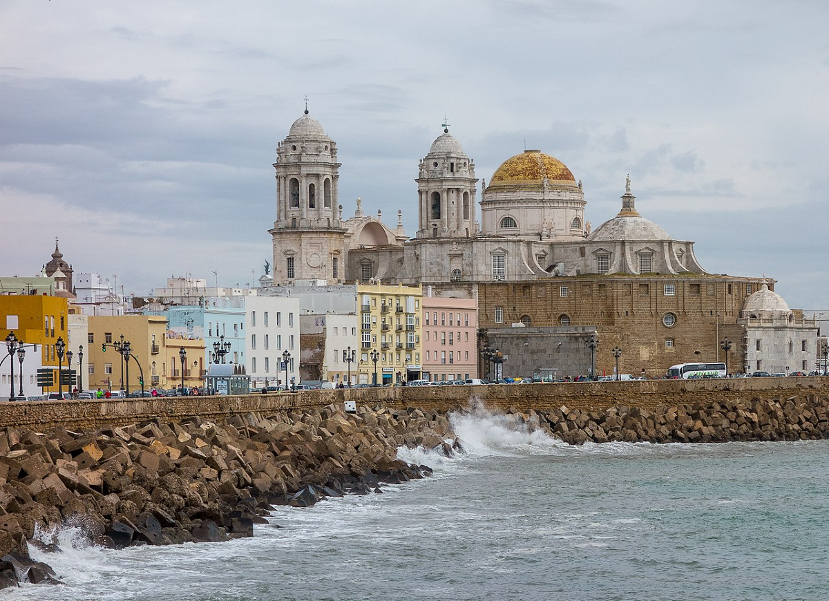 El 14 de septiembre de 1262, Alfonso X conquistaba Cádiz. Esto benefició a la ciudad, porque pasó a ser uno de los puertos más importantes de Castilla gracias a los privilegios que recibió.