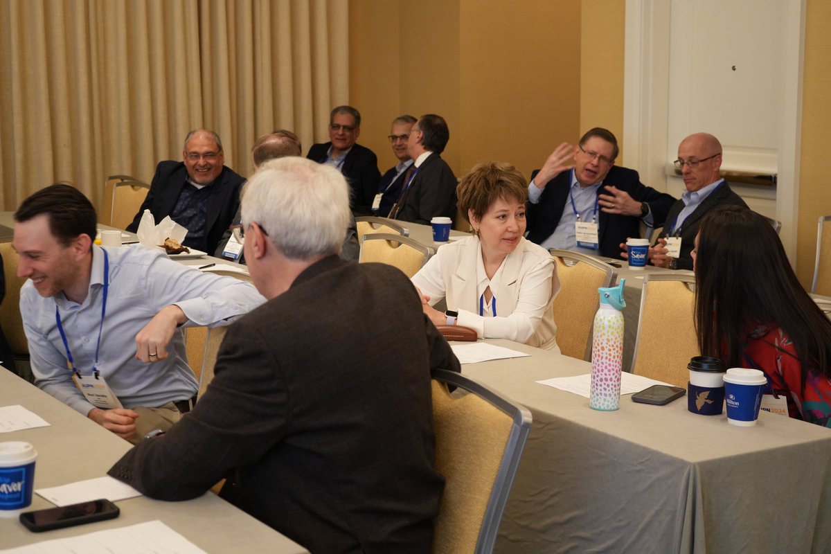 AALN_leaders's tweet photo. Thrilled to kick off #AUPN2024 with an interactive session focused on exceptional teaching in the neurosciences. Thank you moderators &amp; speakers for the opportunity for great discussions!

@Tracey1milligan, @RoyStrowdMD, @GGheihmanMD, @DorisKung3, @MasangkayNeil, Clifford Saper https://t.co/Cxj71wvTfN