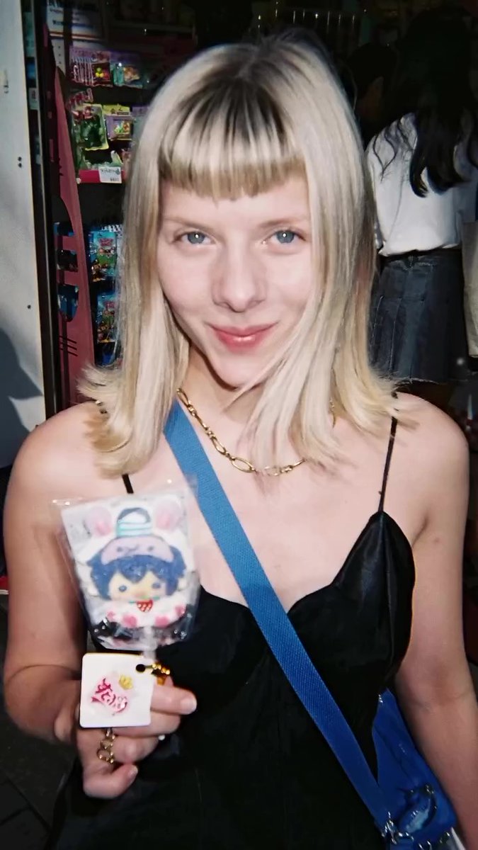 Amrothion's tweet image. Polaroid photos from @AURORAmusic&apos;s trip to Japan in August 2024. Posted by Yusa Film.  1/6