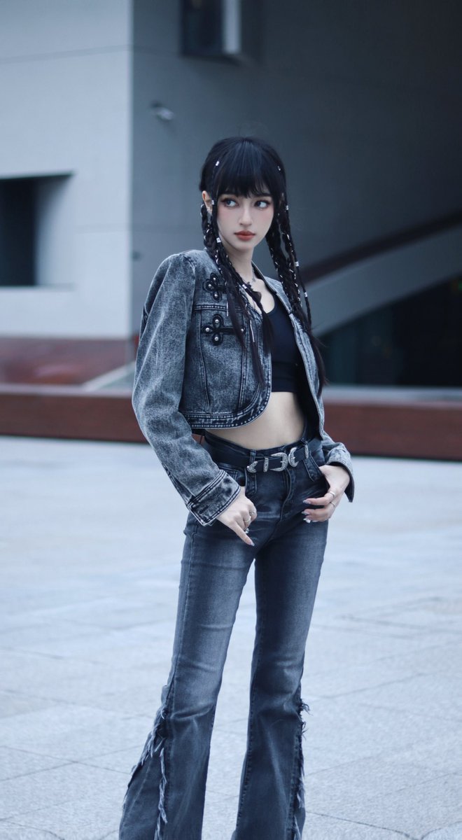 indahkus's tweet photo. 1st Agency Profile Pictures✨ https://t.co/eaPEsFjaXM