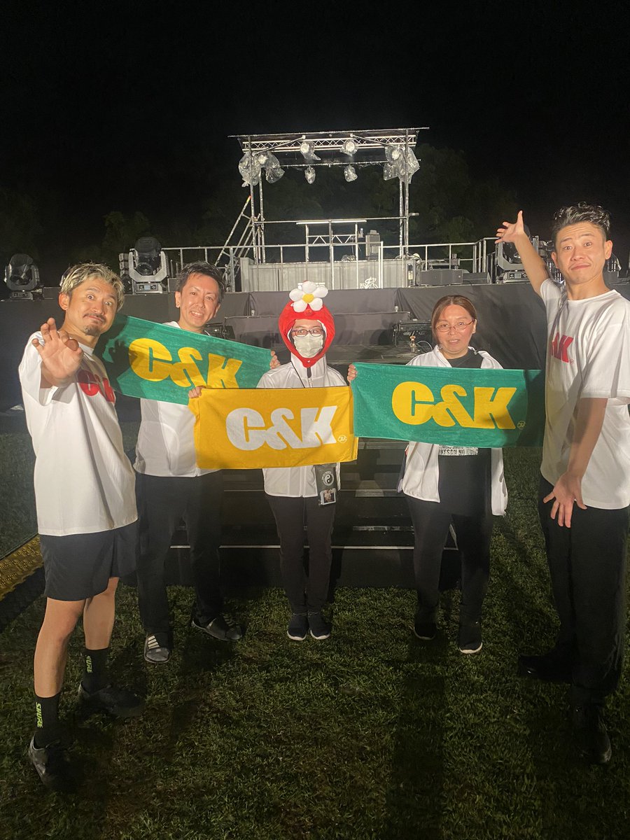 IMABARI0408's tweet photo. めっちゃ良い日すぎた〜😭😭😭
LIVE楽しすぎたー❤️‍🔥❤️‍🔥❤️‍🔥
幸せすぎるって🫶🫶🫶
2人への愛が今日でまた更に
深まりました。こんなに撮影会が
最高とは………感無量すぎてやばい。
明日仕事頑張れる。まじ大好きだC&amp;K
#candk
#CLIVEY
#KEEN
#移動式遊園地 https://t.co/hKsaISYSAd