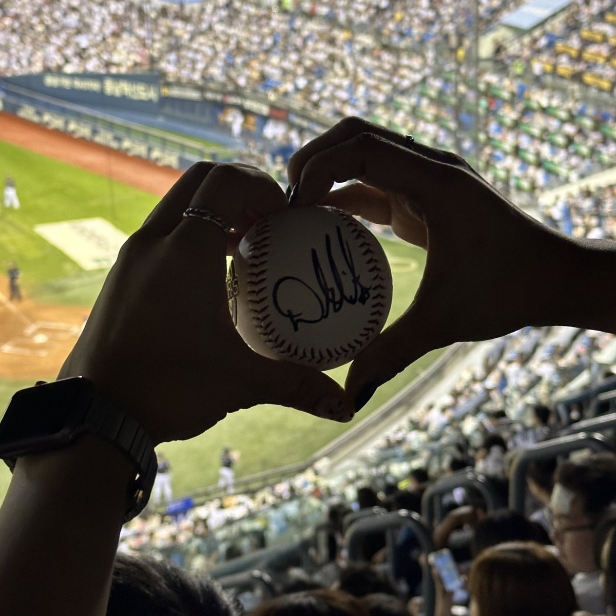 puntosuspenxivo's tweet photo. #RemembertheACE https://t.co/9vPBYxYxtP