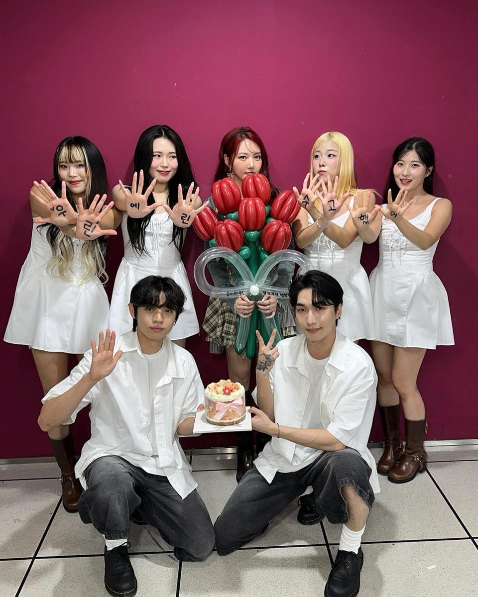 darling_viviz's tweet photo. Thank you for a fun and lovely comeback Yerin, you’ve worked hard!
#YERIN #WOORIN #Rewrite
#WavyChallenge #WAVY #예린 https://t.co/DTQZ4Aode5