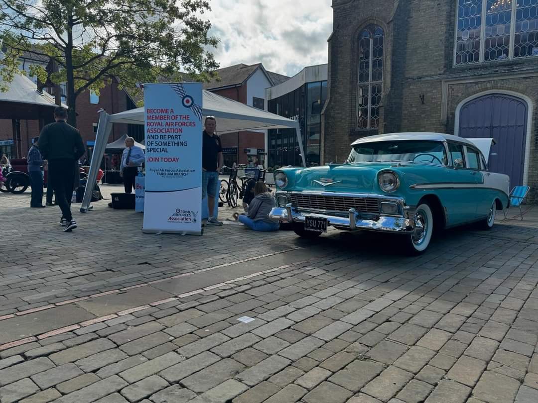 It’s Battle of Britain weekend and we are in Fareham town centre raising money to support the @royalairforceuk family. <a href="/RAFAssociation/">RAF Association</a> #WingsAppeal 
#rafa #rafassociation #raf #raffamily #rafregiment #rafpolice #charity #aircadets #rafcadets