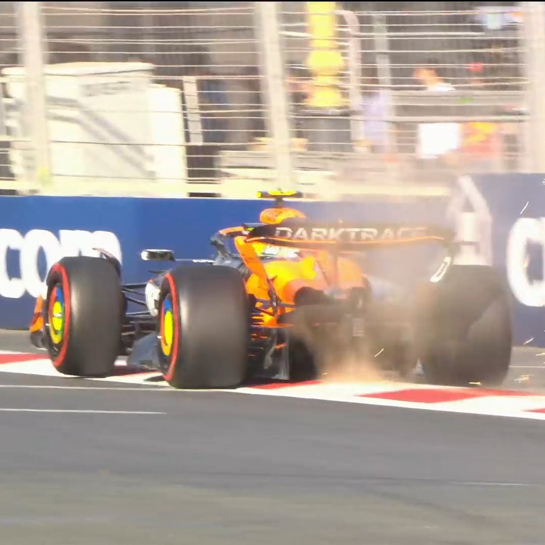TearOffFR's tweet image. Lando Norris s'est loupé à la sortie du virage 16, ce qui explique son élimination en Q1 ! 😬❌

#F1 #AzerbaijanGP