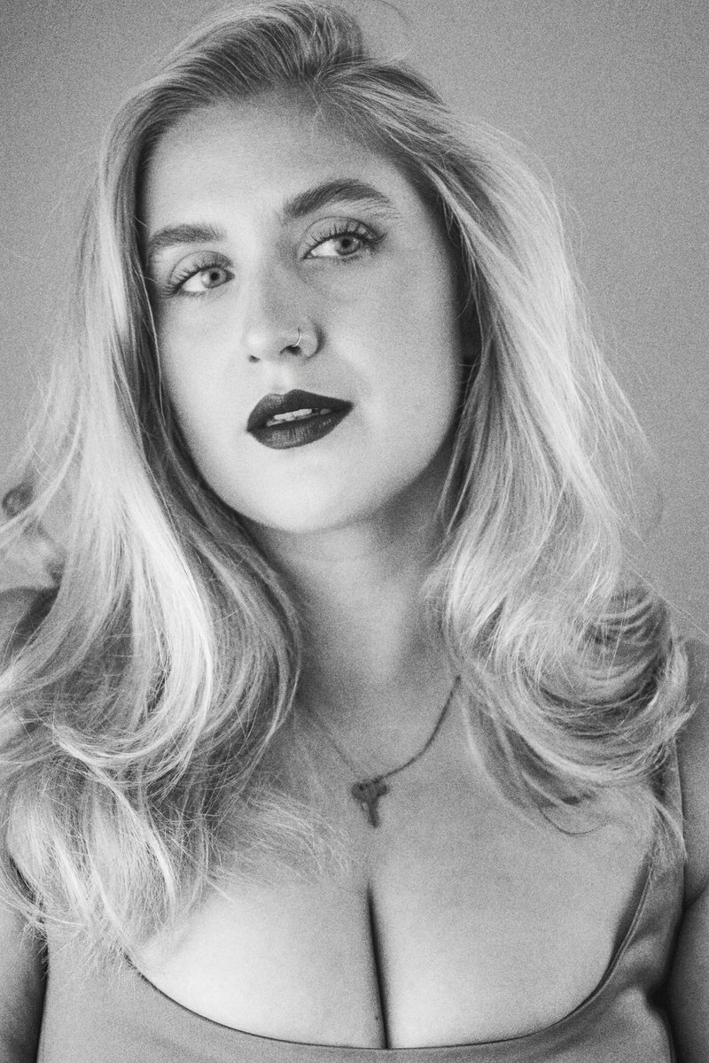 HouseOfDouleur's tweet image. What am I thinking about?