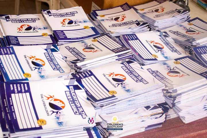 TheLifeBuilders's tweet photo. Welfare program success! Thanks for your support! We empowered students with career guidance &amp; educational resources. Grateful for the opportunity to make a difference! 
#StudentWelfare #LifeBuilders #EmpoweringYouth https://t.co/iJdYL3CeLH