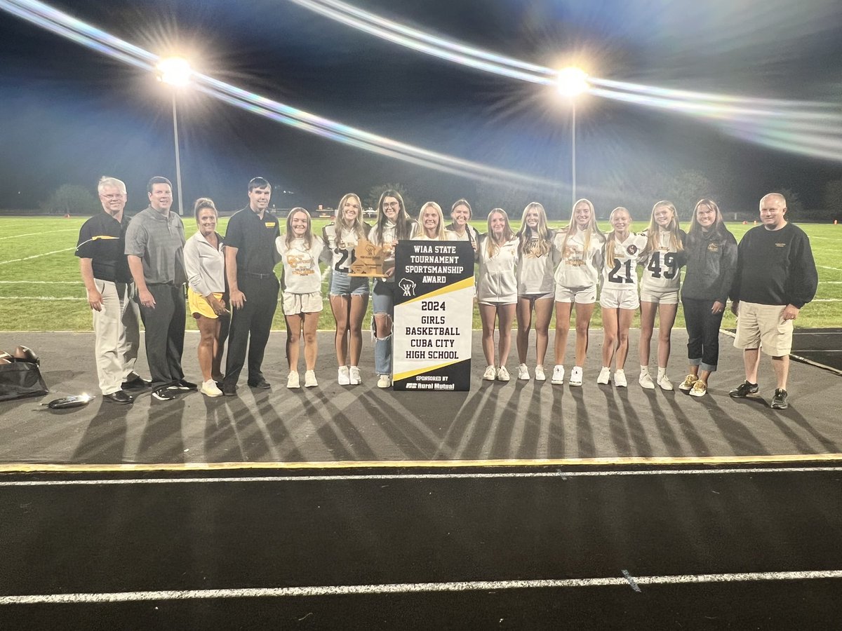 WIAA (@wiaawi) on Twitter photo It was a beautiful evening to present the 2024 Girls Basketball Sportsmanship Award to Cuba City <a href="/goCubans/">Cuba City Schools</a> with <a href="/RuralMutual/">Rural Mutual Ins.</a> agent Carter Cushman at halftime of Friday’s football game. Congratulations Cubans! #sportsmanshipmatters It was a beautiful evening to present the 2024 Girls Basketball Sportsmanship Award to Cuba City <a href="/goCubans/">Cuba City Schools</a> with <a href="/RuralMutual/">Rural Mutual Ins.</a> agent Carter Cushman at halftime of Friday’s football game. Congratulations Cubans! #sportsmanshipmatters