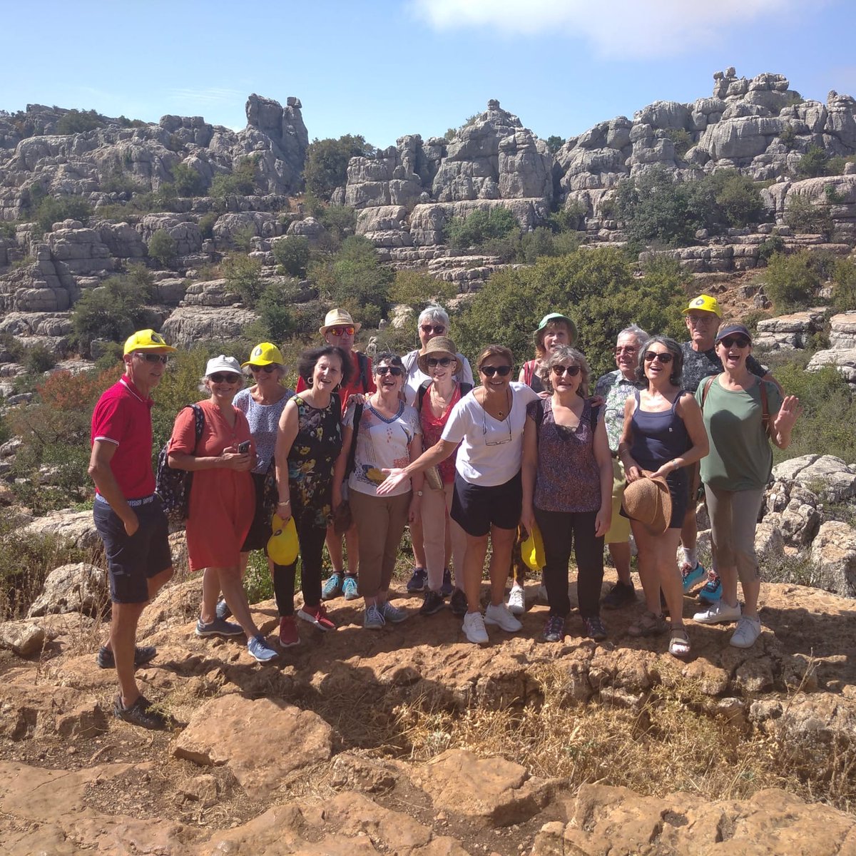 maravillas24hs's tweet image. 🌿 Discover El Torcal de Antequera with our Spanish program for adults! 🌍 Explore the stunning landscapes of Málaga &amp;amp; Andalucía while practicing Spanish in a unique setting. 🏞️✨ Join us for unforgettable experiences among ancient rock formations💬📚 #spanishLearning #travel