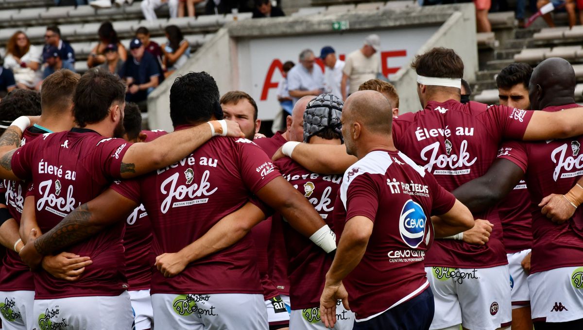 🏉 Yannick Bru : "Je sens qu'il y a une émulation importante. On a beaucoup d'options, de complémentarités dans l'effectif. Les joueurs savent que c'est compliqué de rentrer dans les 23 alors il est de leur responsabilité d'être les meilleurs possibles."
👍
Sud-Ouest
#UBB #Top14