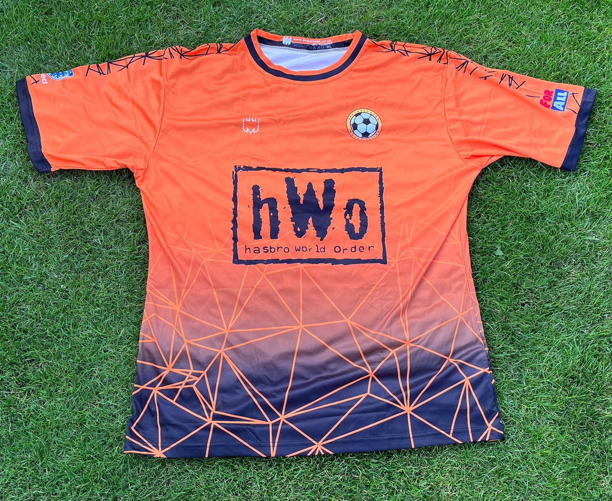 🟠⚽️⚫️ Whyke United FC 🟠⚽️⚫️

The #hWo would like to wish Whyke United FC Under 7’s Team good luck for this season. We are proud to be your new sponsor and we love how our logo looks on your kit 🔥 

Lets hear those Hasbro related footy puns 🥁 

⚽️ #hWo 🤝 #WhykeUnited ⚽️