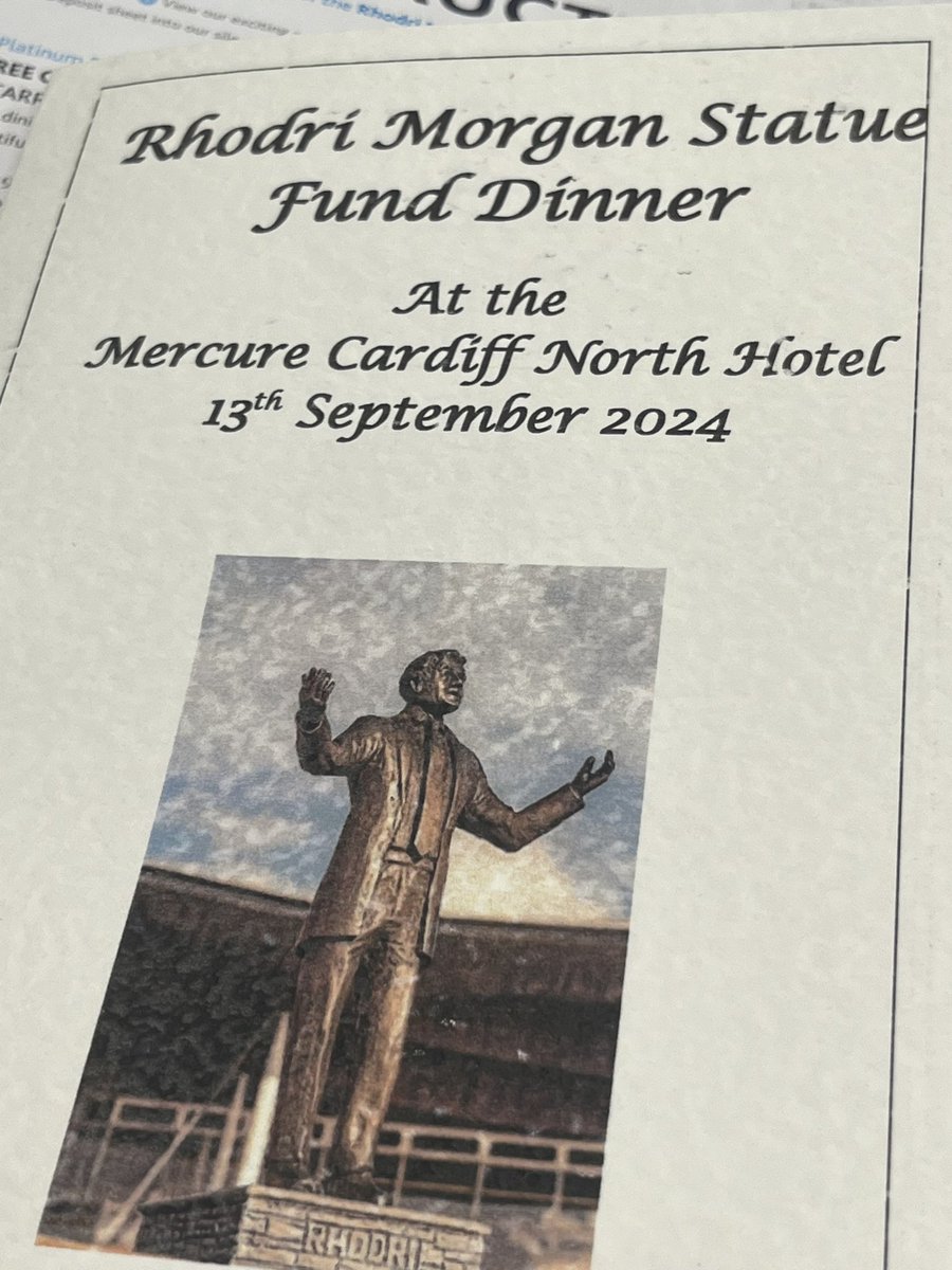 It was a full house at last night’s Rhodri Morgan Statue Fund Dinner in Cardiff. 
Delighted to support the evening. Great work by so many volunteers generously giving their time and endeavouring to raise funds to build the statue by 2026. <a href="/RhodriStatue/">Rhodri Morgan Statue Fund</a>