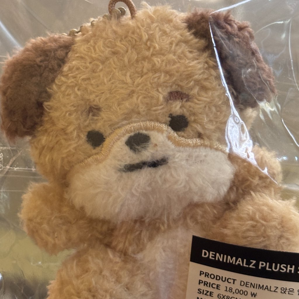 freeee_k's tweet image. #rt

모두들 기분 좋은 날 오랜만에 알티이벤트
앉은돈이가 선생님의 집을 찾아가요…💛 
(마이데이한정)

🍀데이식스야 공중파 1위 축하해!!🍀
   🍀앞으로도 행복하게 음악해!!🍀