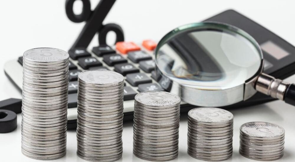 Ufak yatırımların gücüne inanırsak neler olur?

Bileşik Getiri, gerçekten Dünya'nın 8. harikası mı?

youtu.be/lixk9uwFRsI