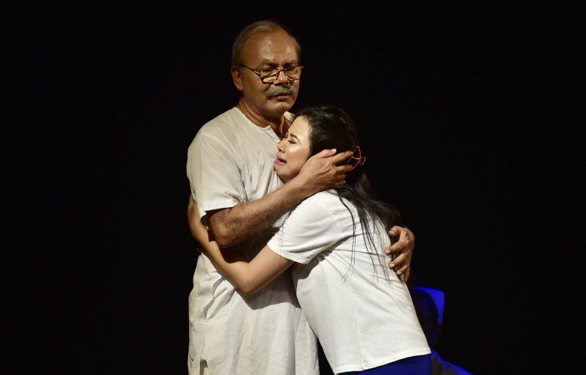 SamaharTheatre's tweet photo. 'DROHI' at 15th Annual Brajanath Sharma Memorial Inter-State Drama Festival https://t.co/tPNkdZ2wHF
