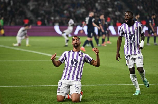 JOUR DE MATCH

15H00 👤 <a href="/ge_btw/">³ ZEN</a> 

▫️PEAL PADRID 🇪🇸 ⚡️ 🏴󠁧󠁢󠁥󠁮󠁧󠁿 PHELSEA FC

16H00 👤 <a href="/ge_btw/">³ ZEN</a> 

▫️POTTENHAM POTSPUR 🏴󠁧󠁢󠁥󠁮󠁧󠁿 ⚡️🇫🇷 POULOUSE FC