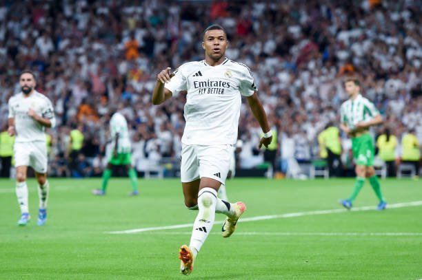 𝐏𝐖𝐈𝐓𝐓𝐄𝐑 𝐋𝐄𝐀𝐆𝐔𝐄 🦁 tweet media