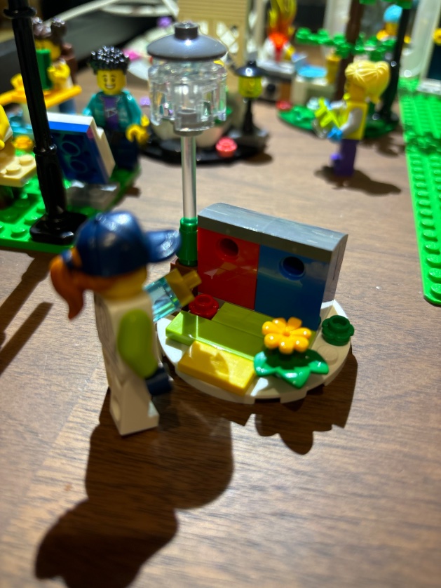 non77ky's tweet photo. LEGOで作ったゴミ箱🗑️
#LEGO #創作 #趣味 https://t.co/uMHMZmvI3f