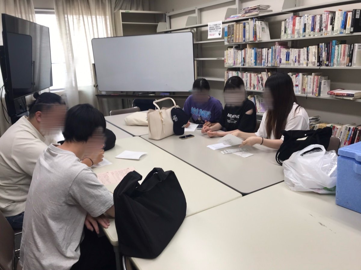 karakure_2024's tweet image. 各班ごとに分かれて、本番に向けて最終会議をしている様子です！

 #京都文教大学
 #kbu
 #近江勧学館
 #カフェからくれない