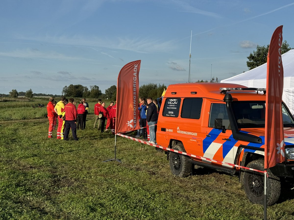 Dit weekend staat de #Reddingsbrigade uit <a href="/gemDijkenWaard/">Gemeente Dijk en Waard</a> bij de Major #obstaclerun voor EHBO en toezicht. Alle deelnemers veel plezier en hou alles heel!