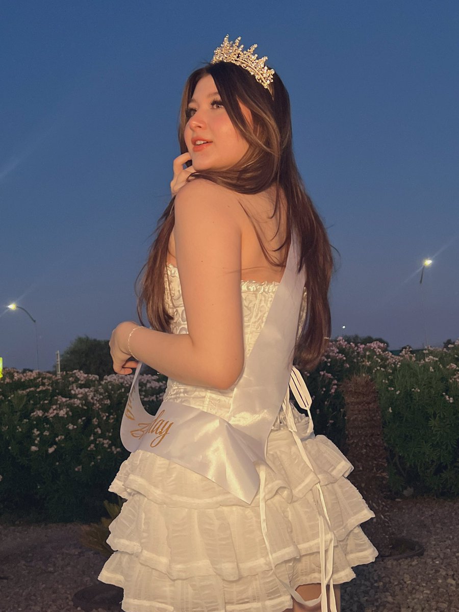 nami tweet media