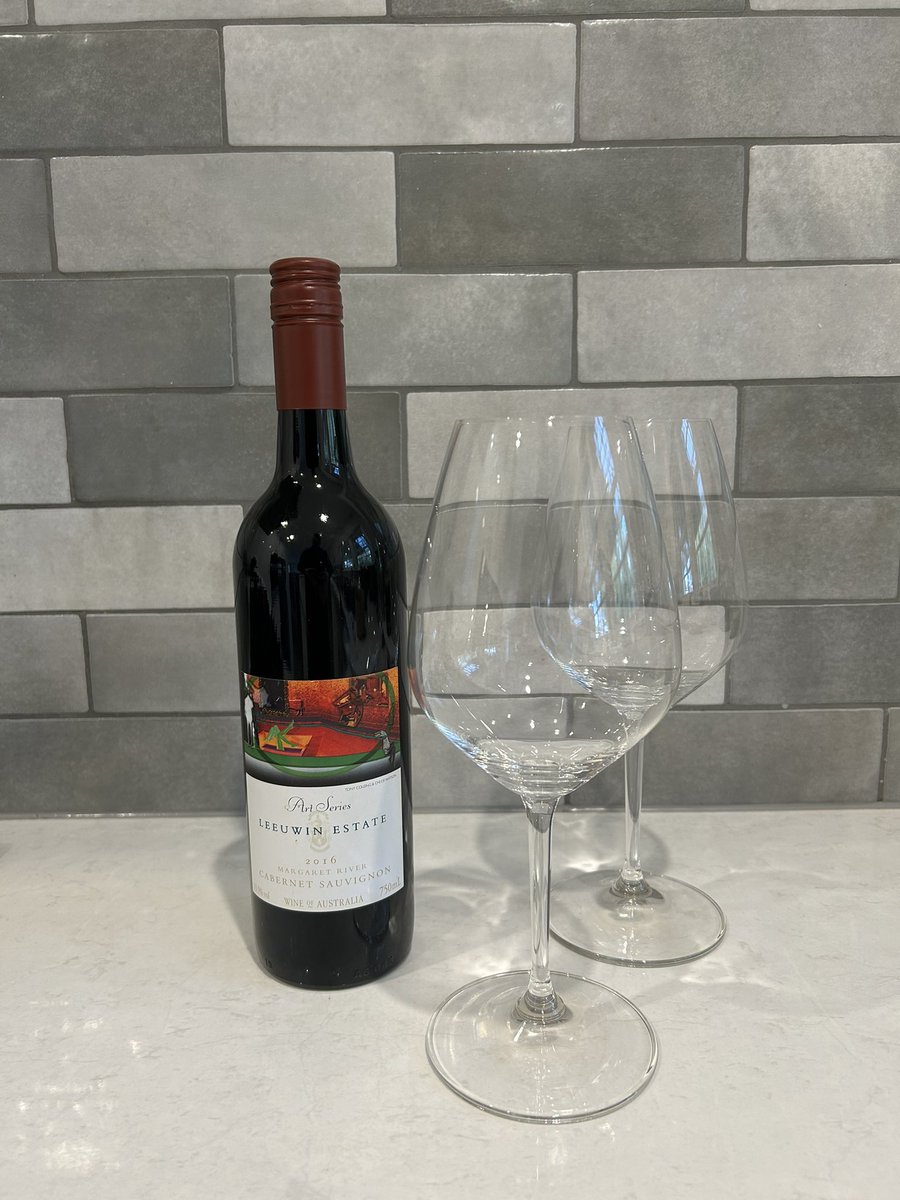 An excellent day so time to celebrate with a decent drop

Cheers to Firestorm 💰 and Encap ⭐️ for steaming down the outside at just the right time 🍷