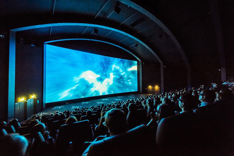 rentalfamily32's tweet photo. 映画「#レンタルxファミリー」
フィンランド最大の映画館チェーン #Finnkino でも上映される事になりました!
https://t.co/8Q4lnXvpJt
ヘルシンキ複数館での劇場公開になります^_^
とても光栄です!!
#Rentalfamily
#塩谷瞬 #川上なな実 #白石優愛
#でんでん #川面千晶 #TabiCine https://t.co/bnqs6i9myW