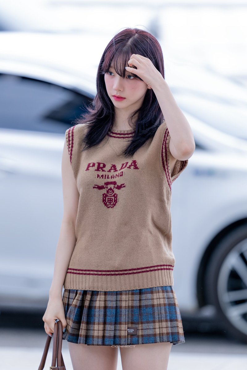 connect_withU's tweet photo. 240914 ICN HQ
이렇게 예뻐야 카리나 라는 소리 듣는구나😳
#카리나 #KARINA #에스파 #aespa https://t.co/u0aZdi92sG