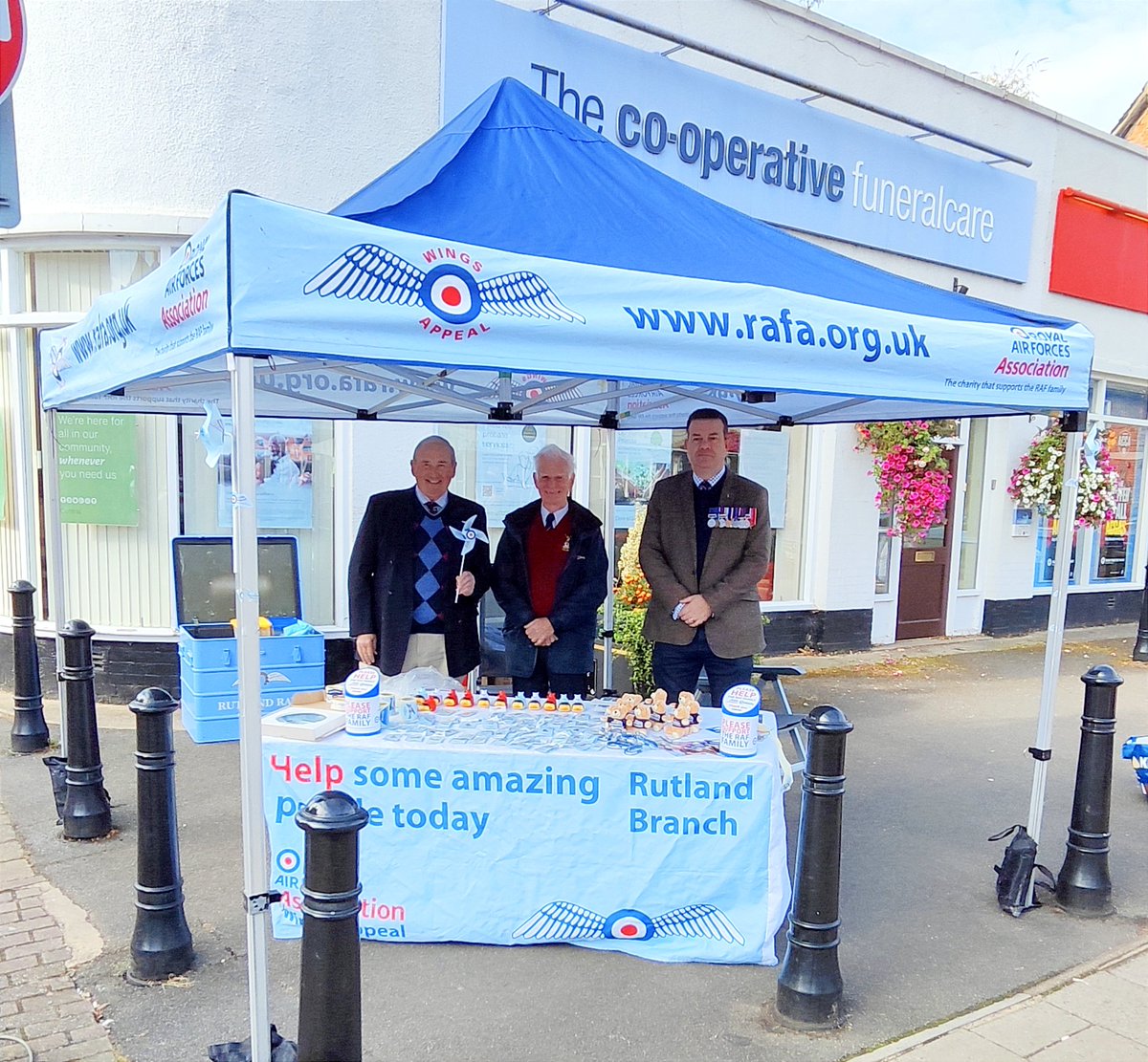 The RAFA Rutland Battle of Britain Wings Appeal is in full swing on the High St / Gaol St raising funds for the RAF family.

Please call by and say hello, it's a lovely day and lots of goodies to see and buy.