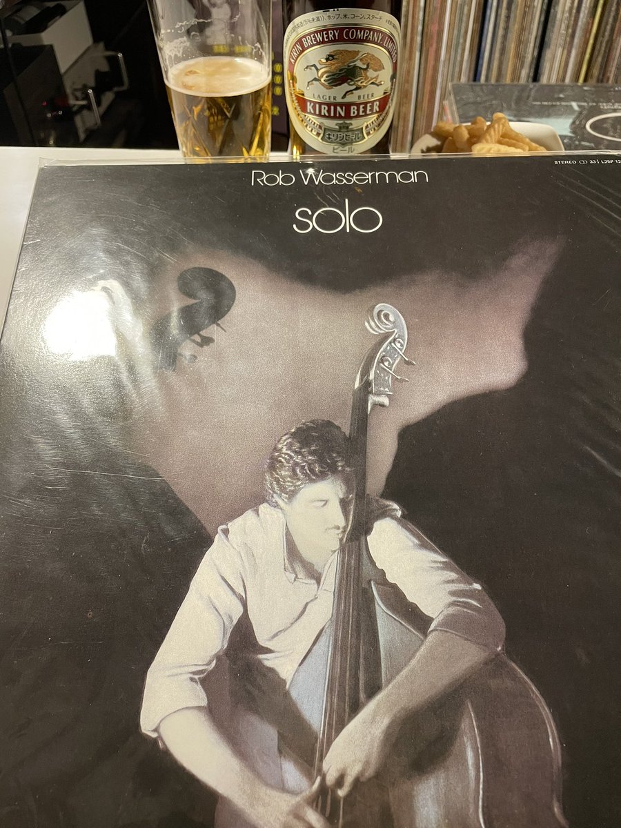 ericmasaki's tweet photo. What a great bass sound.
いつもの土曜日。
噂の高音質盤。驚きのベースの音。
#RobWasserman
#マイルス
#ジャズ喫茶 #JazzKissa https://t.co/PVGxbZ0LFM
