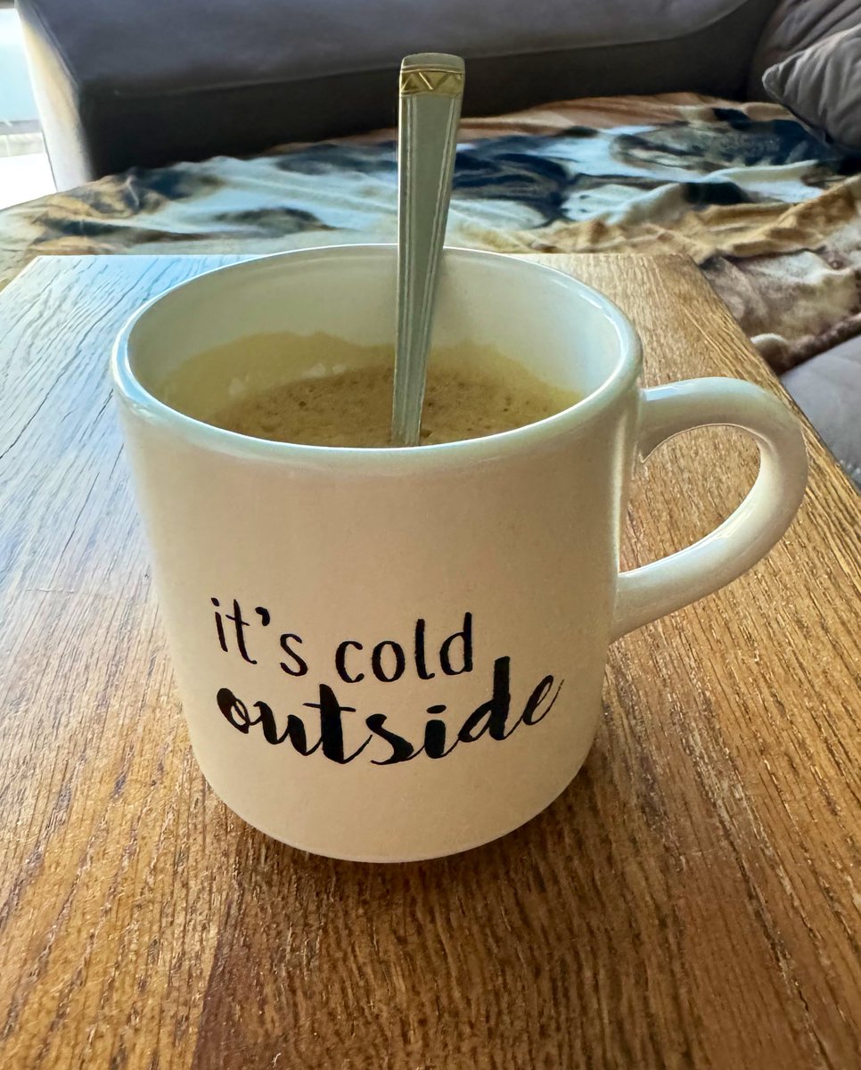ReloadTT's tweet image. Tonterías que me ponen feliz número 41726:

Que empiece a hacer frío y poder tomarme cafés en esta taza.