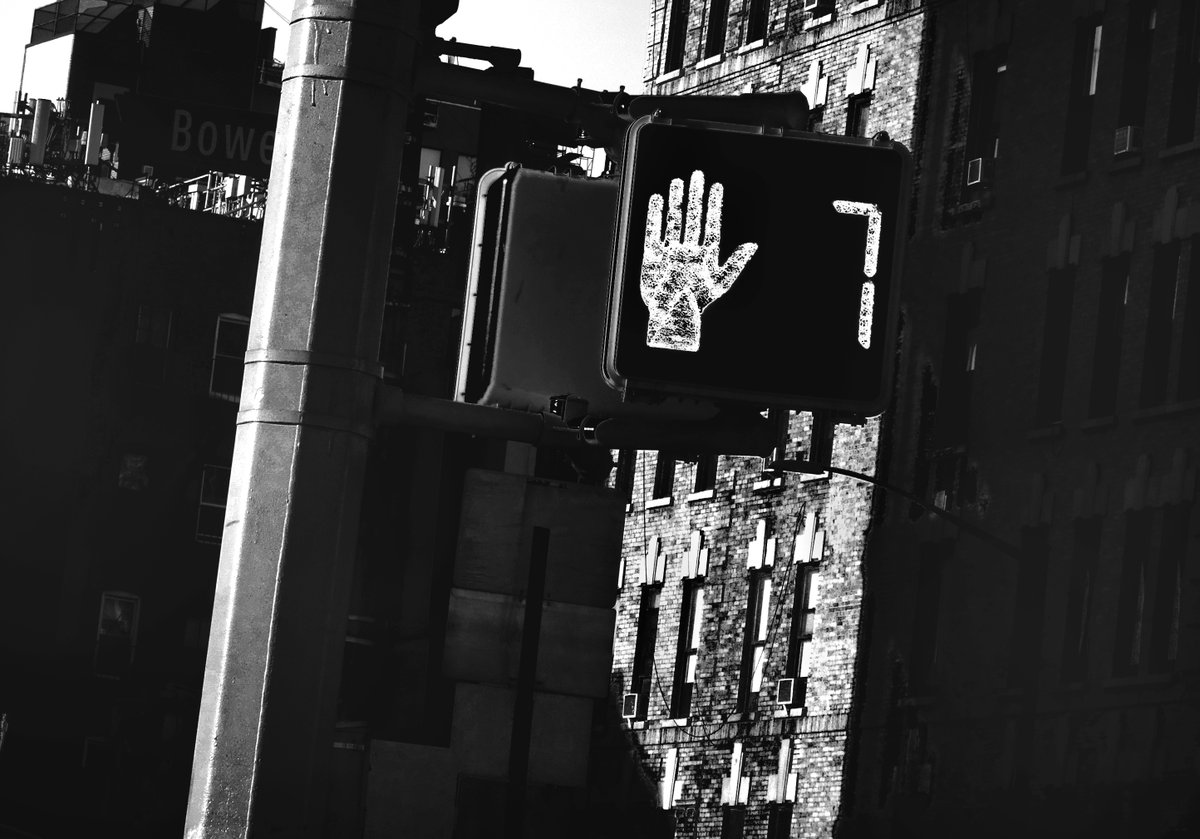 thejourneypwp's tweet photo. COUNTDOWN BOWERY
New York, NY (2018)
copyright © Peter Welch

#nftcollectors #NFTartwork #peterwelchphoto #thejourneypwp #blackandwhitephotography #photograph #blackandwhite #NewYork #NewYorkCity #NYC #NY #Bowery #Urban #stop #gentrification #city #dontwalk #warning #wait #hand https://t.co/BUUHn47sog