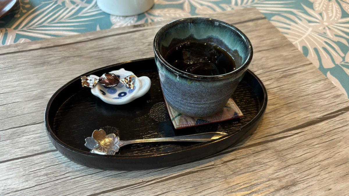 Hayapilin's tweet photo. コーヒー買ったらサービスで、、 https://t.co/x4mUUbTb6z