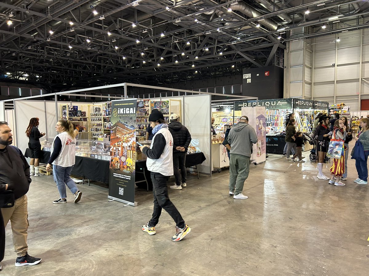 Retrouvez moi sur le stand <a href="/IconikHybrid/">ICONIK</a> pour tester #KingPong au MULTIVERSE SWISS EXPO à Genève.
(À côté d’un stand Dragon Ball trop classe)