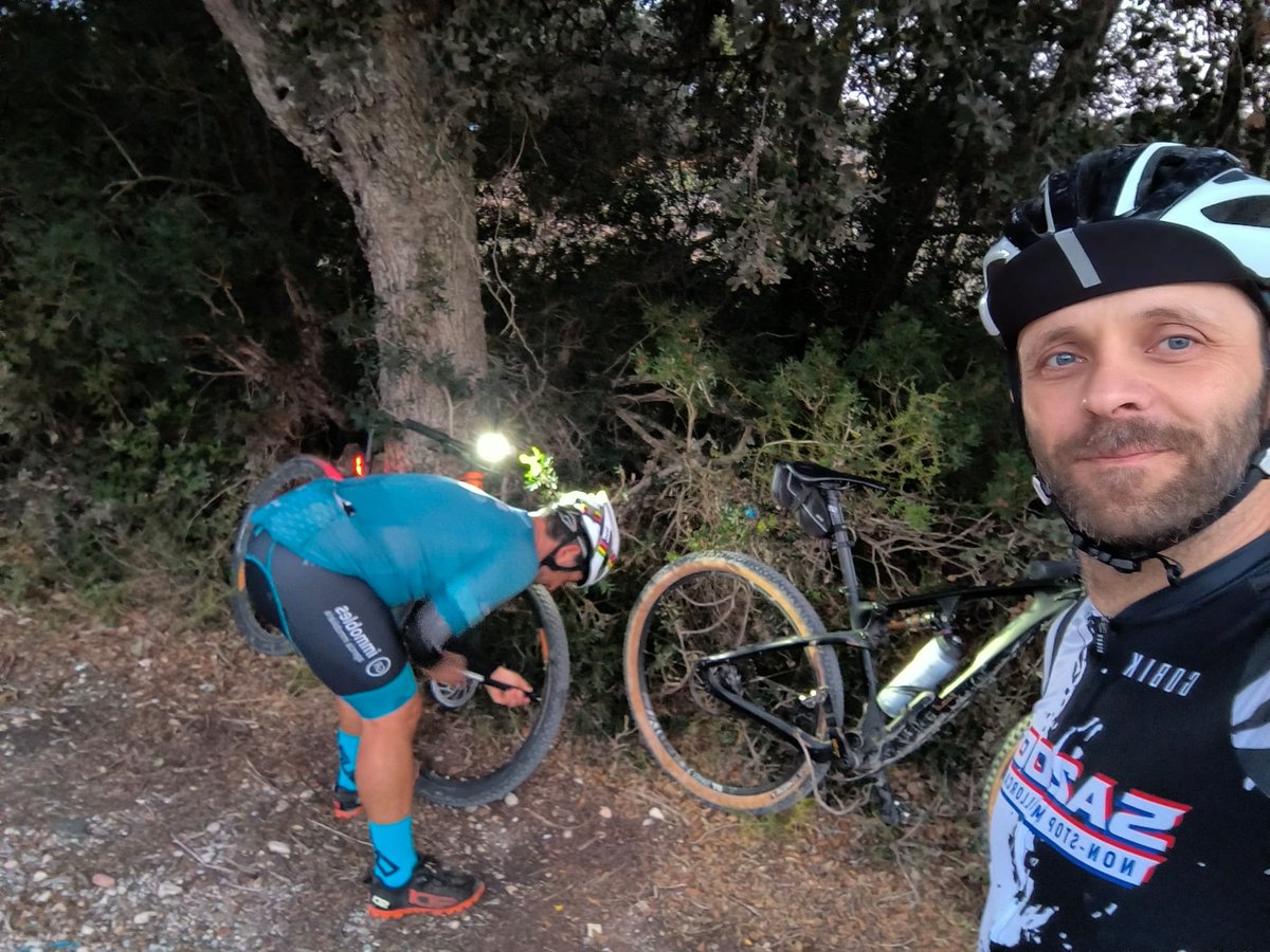 supergari20's tweet photo. Sempre manxant!!!! #sa200 no sé guanya així com així!!!
#ceippeplliteres #sempregas
@juanma79campos @destralada https://t.co/C15kz3z15w