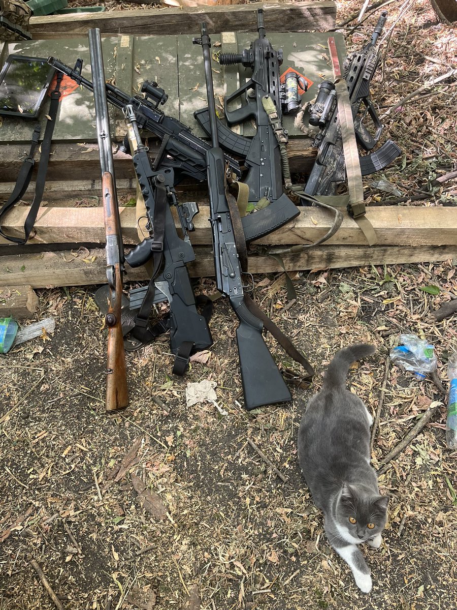 WarPersonUA's tweet photo. Друзі, з найактуальнішого, зараз треба генчік, може хто захоче купити нам такий, в нас машинка сьогодні-завтра в Суми буде вискакувать, створив банку, прохання закинуть і поретвітить, картинка для привернення уваги,забрали найцінніше — стрєлкотню і кота🐈‍⬛

https://t.co/g6P4lFlvh2 https://t.co/6LAUJcxfbB