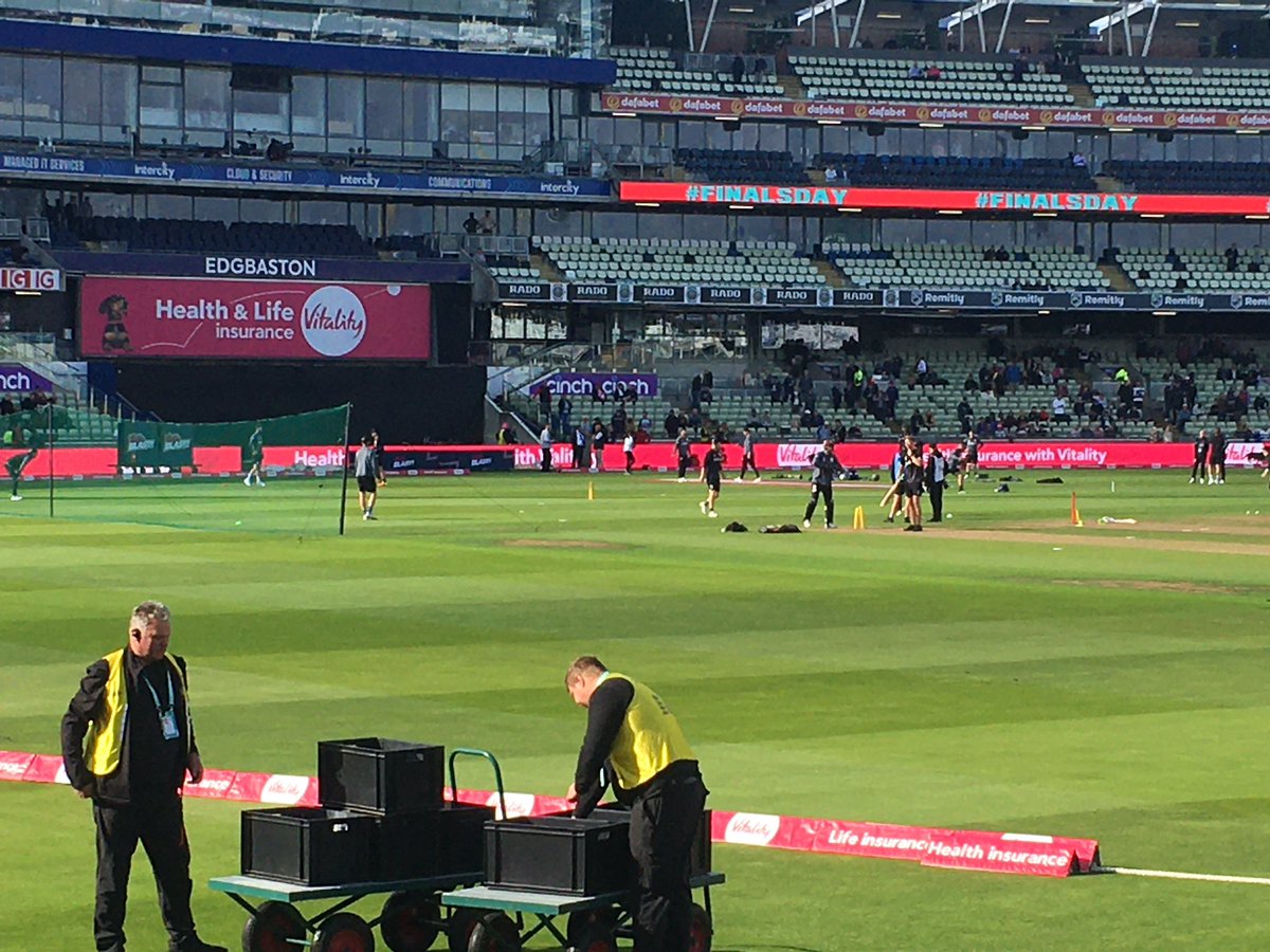 Simon_Hatcher's tweet image. Finals day #wearesomerset @SomersetCCC