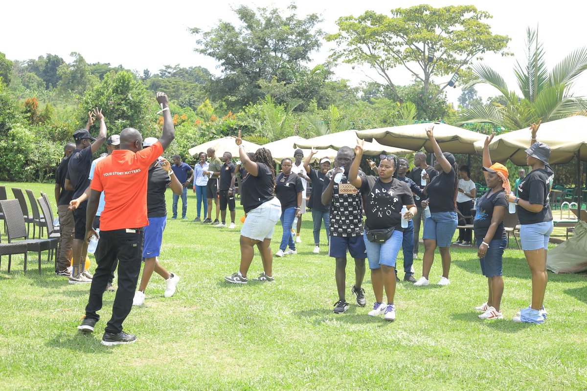 HConsultantsug's tweet photo. What is Team Building without some Team work?
Our teams were split into 3 to spice it up.
#teambuilding #funsaturdays https://t.co/ILchkLWzti