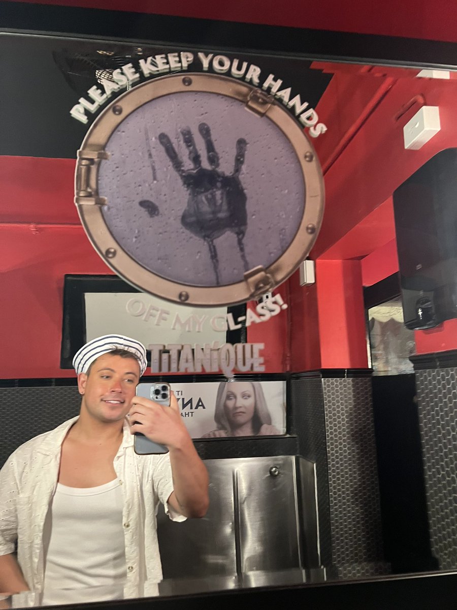 🛳️⚓️🌊🥶🚪