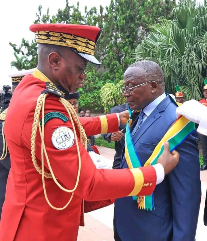 MinisPetroleGab's tweet photo. RECONNAISSANCE NATIONALE

Le 01/07/2024, le Président de la République, le Général Brice Clotaire OLIGUI NGUEMA, a présidé la cérémonie du rachat d'ASSALA GABON par l'État gabonais. Le Ministre du Pétrole, Marcel ABÉKÉ, a été décoré pour la réussite de ce dossier stratégique. https://t.co/8VEXFXe2WK