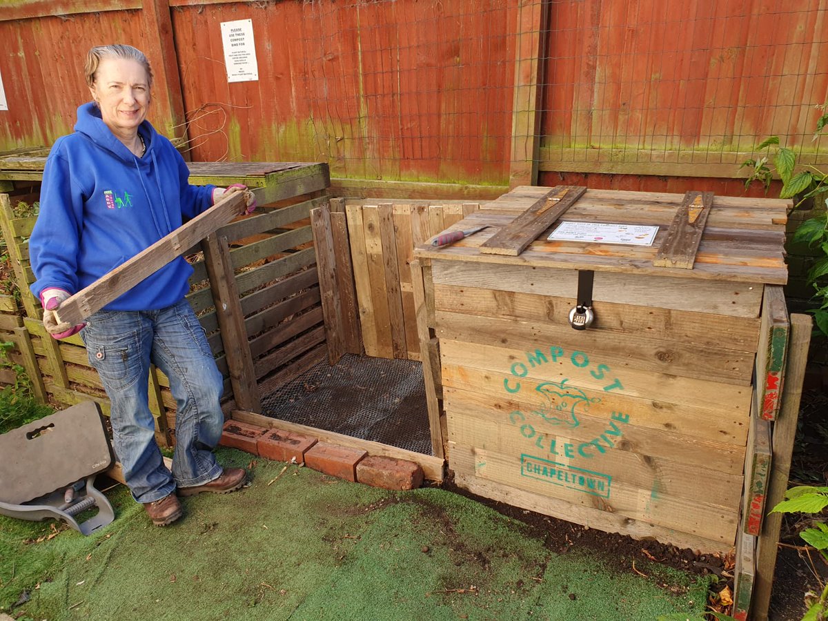Zest (@zestleeds) on Twitter photo Second compost bin at #CompostCollectiveChapeltown at <a href="/fgfleeds/">Feel Good Factor</a> down on Louis Street starting to take shape. Pictured here Soo whose a woman with tools! Fancy finding out more or joining ? Pop down to chat to Soo, gardening group runs wed 10-12 Second compost bin at #CompostCollectiveChapeltown at <a href="/fgfleeds/">Feel Good Factor</a> down on Louis Street starting to take shape. Pictured here Soo whose a woman with tools! Fancy finding out more or joining ? Pop down to chat to Soo, gardening group runs wed 10-12